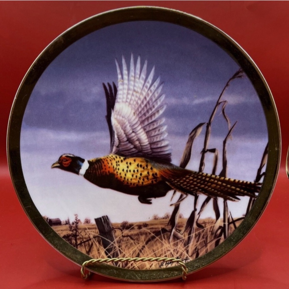 Hautman Brothers Collection Camp Creek FLYING PHEASANT Gold trim Plate 2002